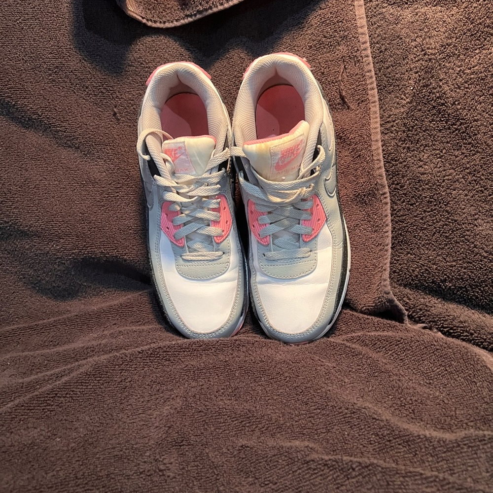 Nike Air Max 90’s! Worn a handful of times, and in GREAT condition!!!